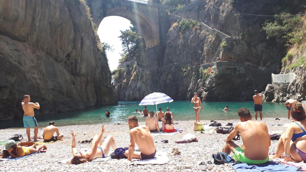 Alta Quota Relax On The Sea Bed & Breakfast Salerno Exterior foto